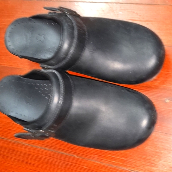 BUNDLE Clarks Black Mules with Buckle  And DANSKOL Clogs - Picture 4 of 6